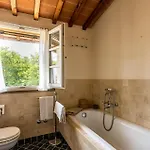2 Bedroom Lovely In Montecastello