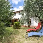 Casa vacanze 2 Bedroom Lovely In *