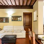 Casa vacanze 2 Bedroom Lovely In Montecastello