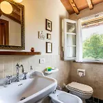 Casa vacanze 2 Bedroom Lovely In *
