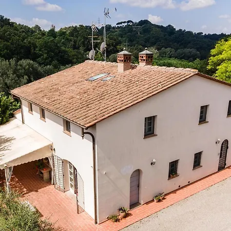 Casa vacanze 2 Bedroom Lovely In *