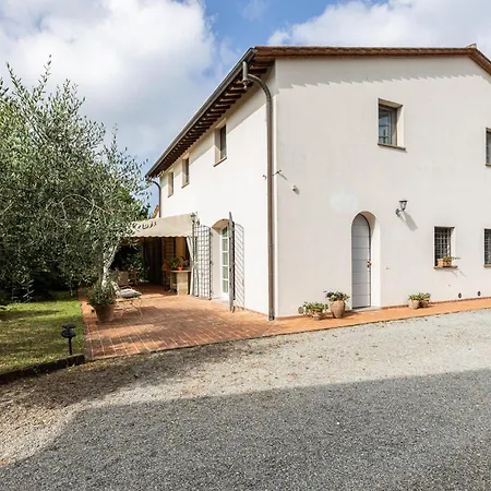 Casa vacanze 2 Bedroom Lovely In *