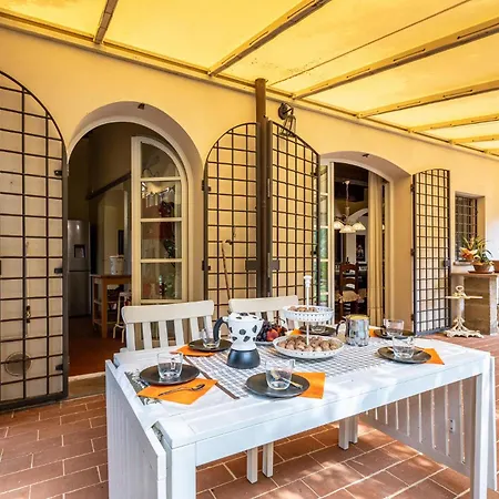 Casa vacanze 2 Bedroom Lovely In
